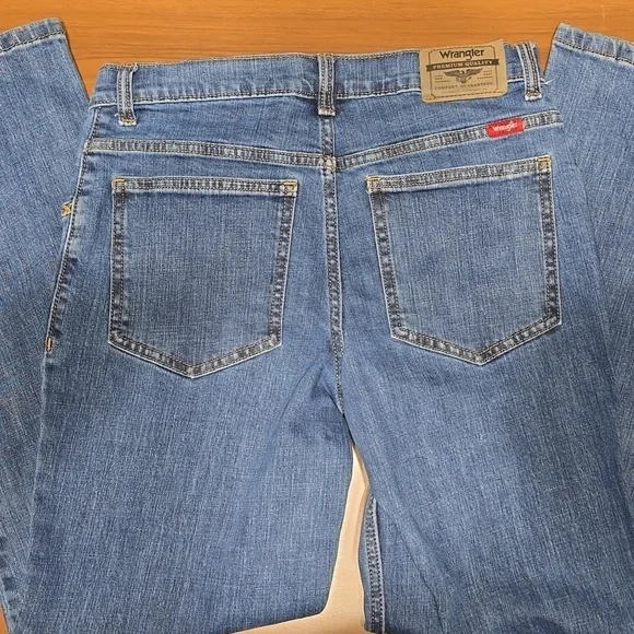 Wrangler | Jeans | Boys | Denim | Size: 16Reg | Classic Boot | Great Condition - Picture 3 of 7